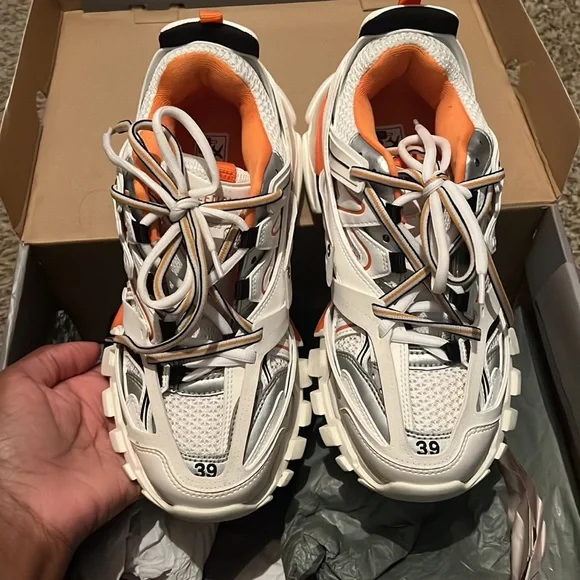 バレンシアガ Balenciaga Track Jelly Sneakers Balenciaga Track Jelly Sneakers | Grey | FARFETCH
